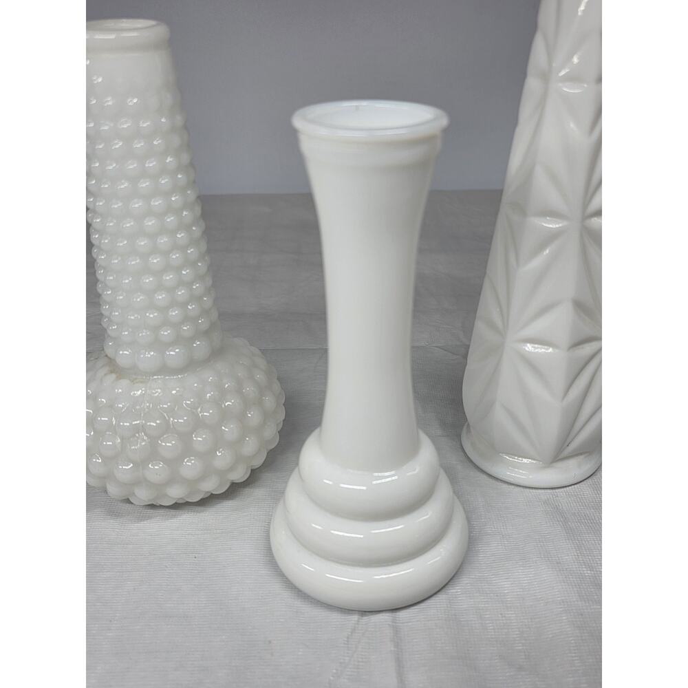 LOT of 3 VINTAGE White Milk Glass Bud Vases Hobnail Stars Wedding Decor - Picture 3 of 12